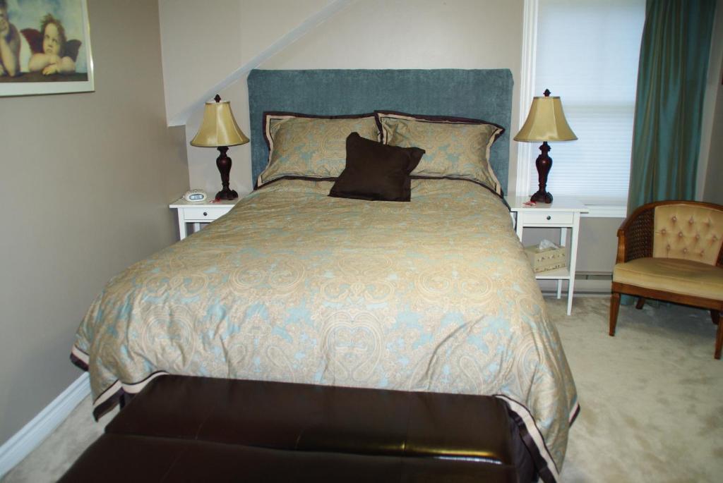 Angel House Bed And Breakfast Creemore Стая снимка